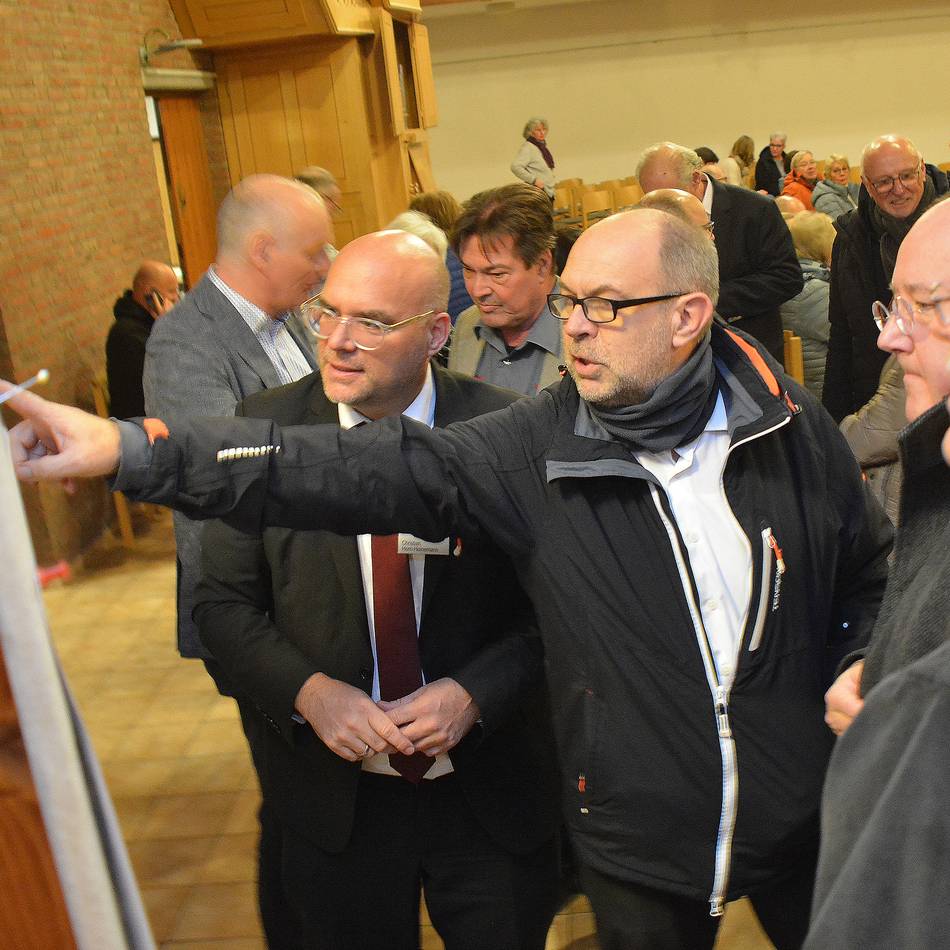 Bürgerveranstaltung zum geplanten Supermarkt in Holzbüttgen: „Ich brauche einen Markt vor der Tür“