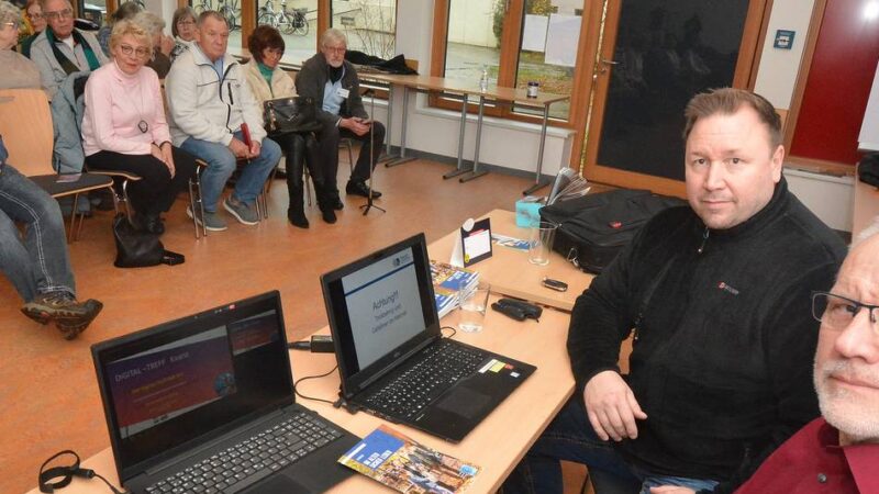 Polizei gibt in Kaarst Tipps zu Betrugsmaschen: „Seien Sie einfach unhöflich und legen Sie auf“