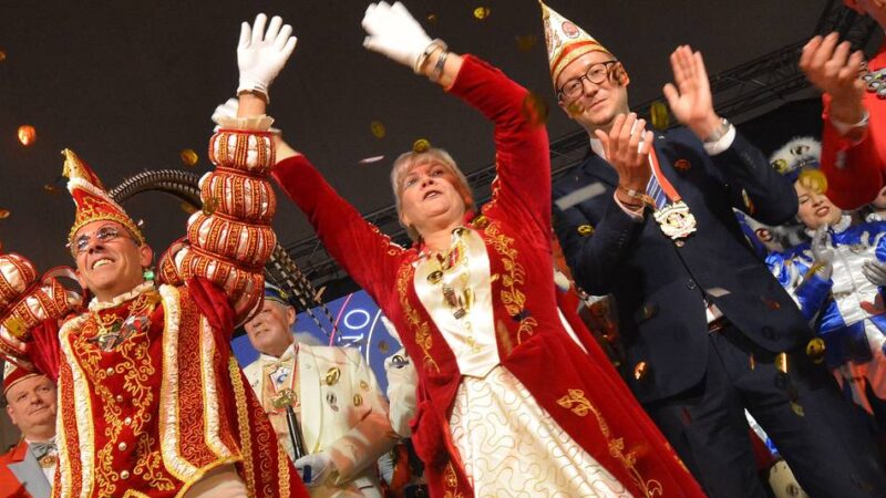 Proklamation mit Tränen der Freude: Prinzenpaar erobert die Neusser Narren