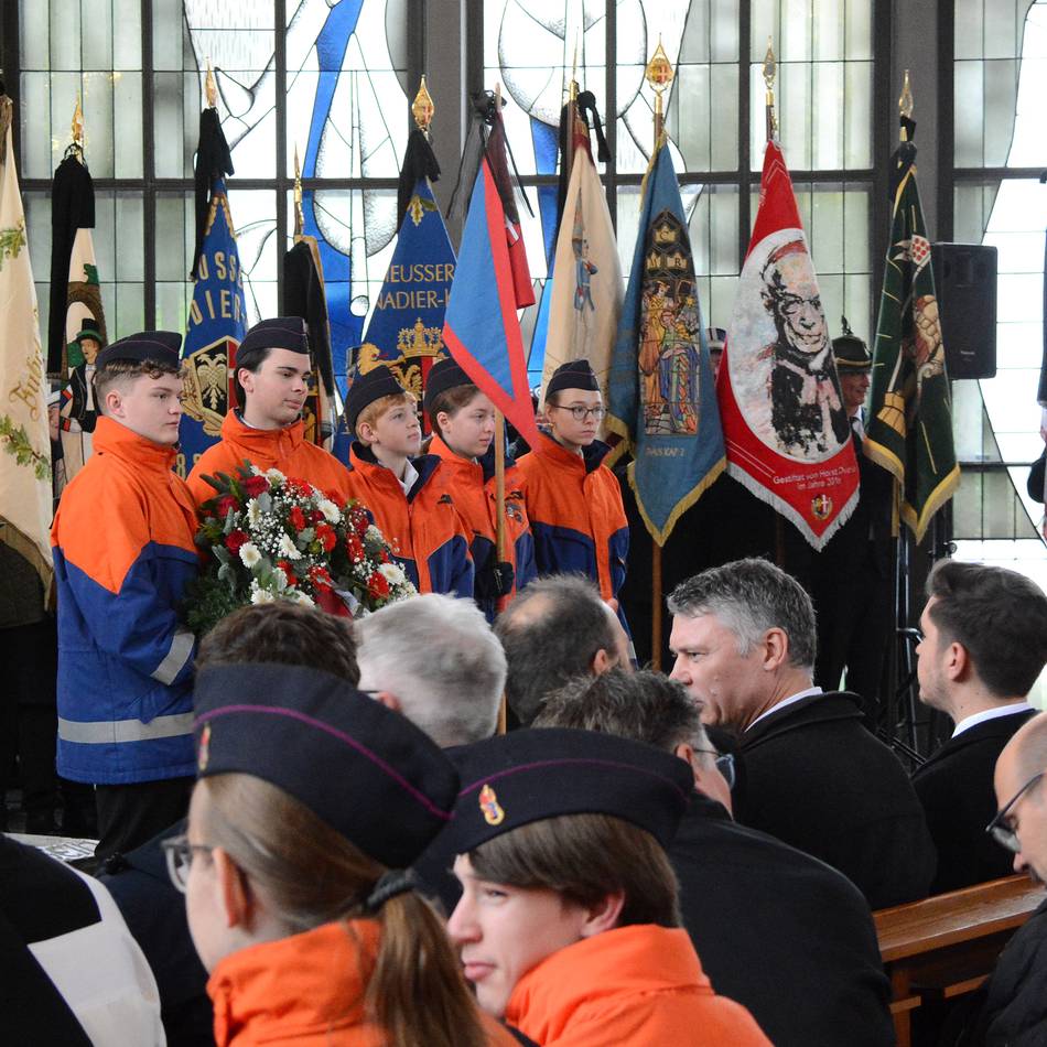 Volkstrauertag in Neuss: „Hören wir den letzten Zeitzeugen zu“