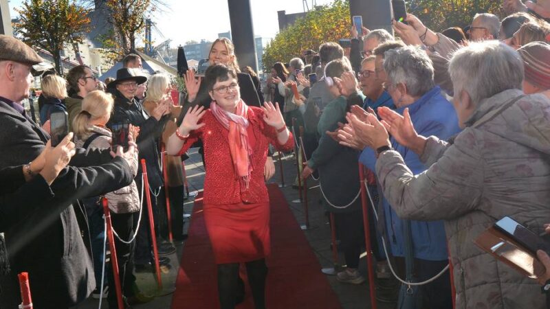 Eine umjubelte Vorpremiere in Neuss: „Jeder Schüler sollte diesen Film sehen“