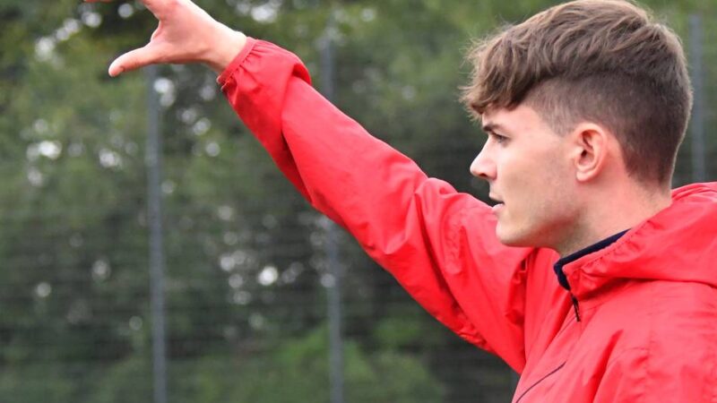 Jugendfußball im Kreis Kleve: Nachwuchs des 1. FC Kleve bewegt sich zwischen Licht und Schatten