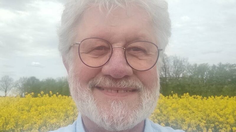 Erste Sitzung des neuen Kreistags: Grünen-Urgestein Demmer nimmt der neuen Landrätin den Eid ab