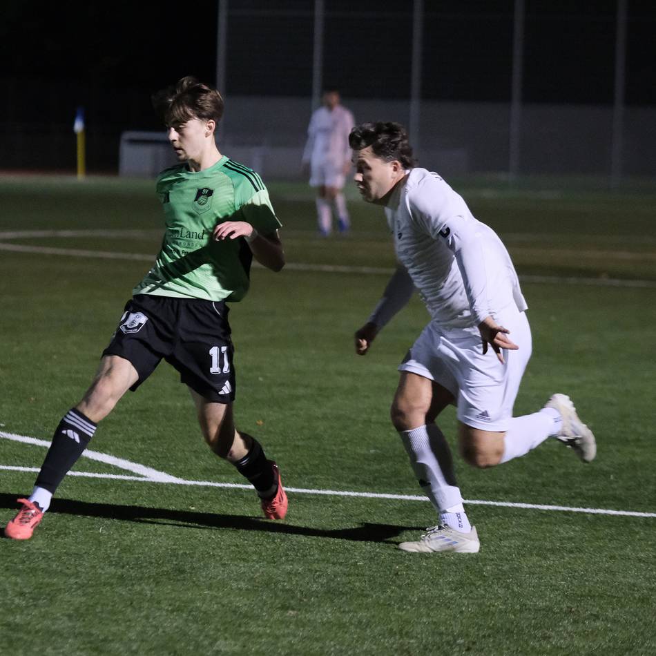 Heimspiele für die Bezirksligisten: Das sind die Aufgaben für den SV Hösel und die U23