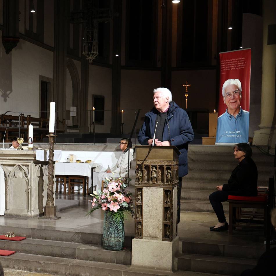 Gedenken an Mönchengladbacher Pfarrer: „Wir wollen das weitertragen, was Eddi Erlemann gelebt hat“