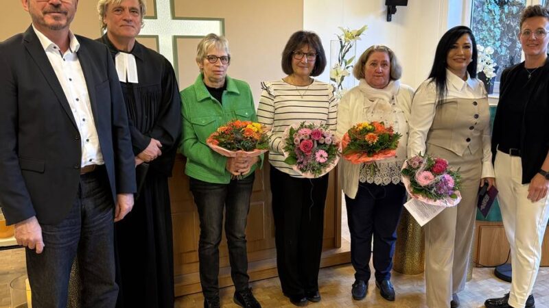 Altenzentrum Johannesstift in Hückeswagen: Das Kronenkreuz für 25-jährige Diensttreue