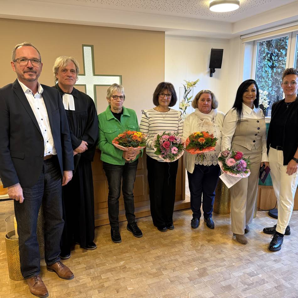 Altenzentrum Johannesstift in Hückeswagen: Das Kronenkreuz für 25-jährige Diensttreue