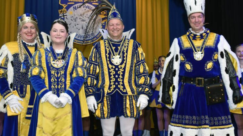 Proklamation bei der größten KG in Dormagen: „Ahl Dormagener Junge“ tanzen mit viel Herzblut in die Session