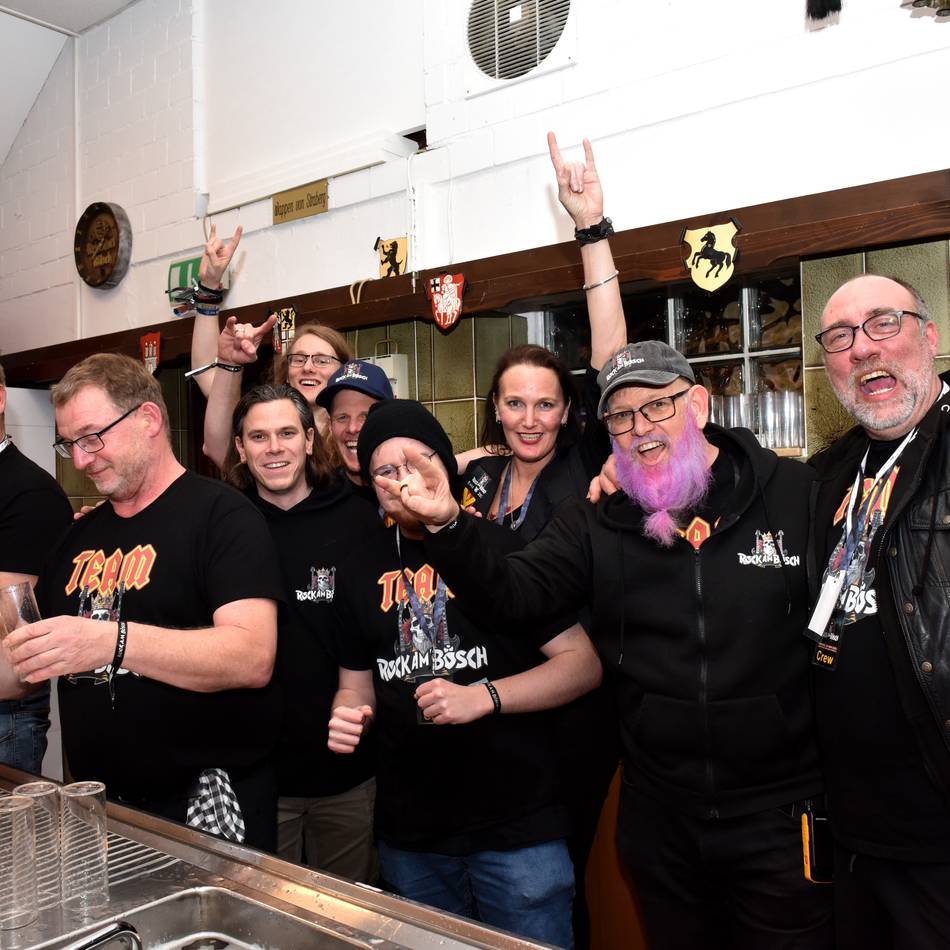 Premiere von „Rock am Bösch“: Hubertussaal in Straberg wird zum Rockpalast