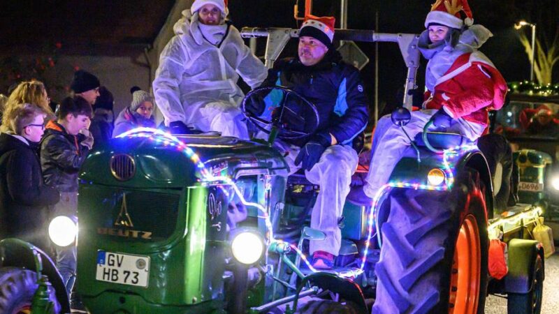 Lichterfahrt am Samstag: Die Nikolaus-Trecker rollen wieder durch Gustorf und Gindorf