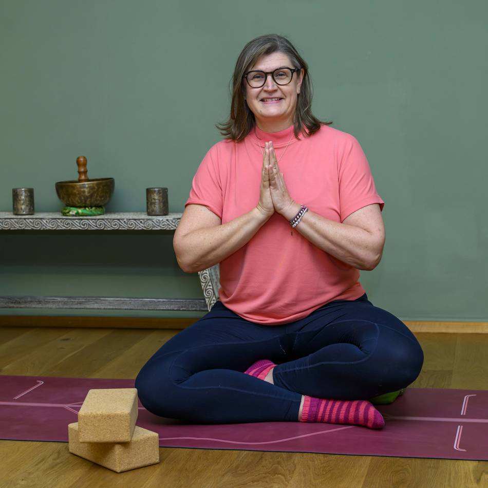 Beamtin unterrichtet in Kaarst: Von der Kriminalpolizistin zur Yoga-Lehrerin