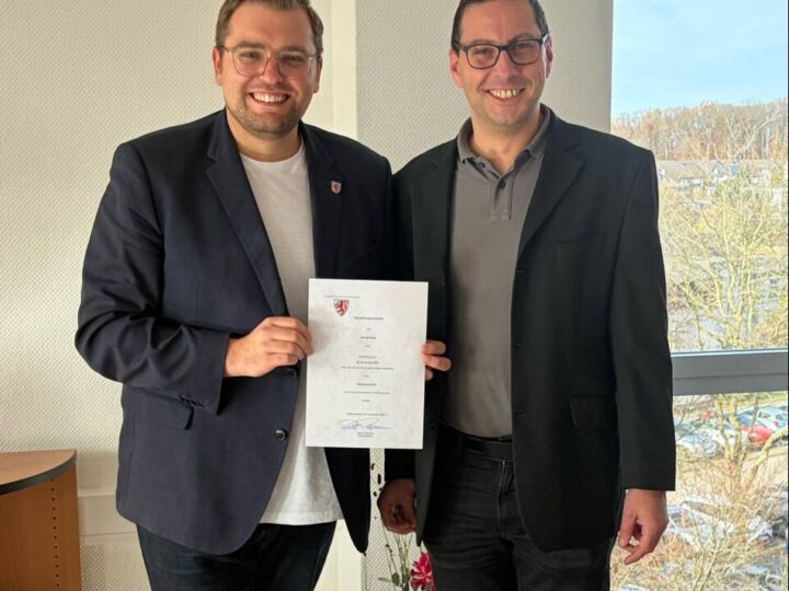 Standesamt in Radevormwald: Ordnungsamtsleiter führt nun auch Trauungen durch