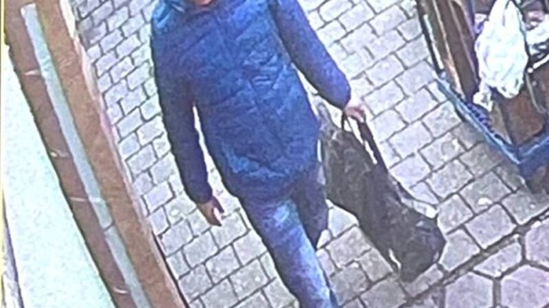 Einbruch in Moers: Polizei fahndet mit Foto nach Zigarettendieb