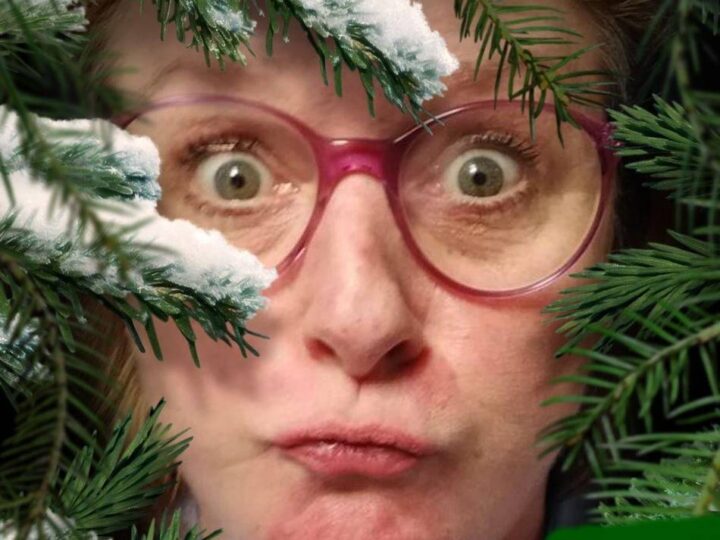 Kult im Advent in Krefeld: Glühwein-Cabarett – Wie aus verkorksten Leben Lachnummern werden