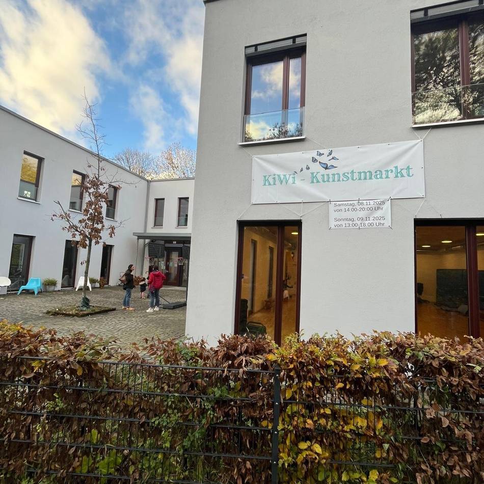 Kunst in Düsseldorf: Erster Kiwi-Kunstmarkt in Kalkum