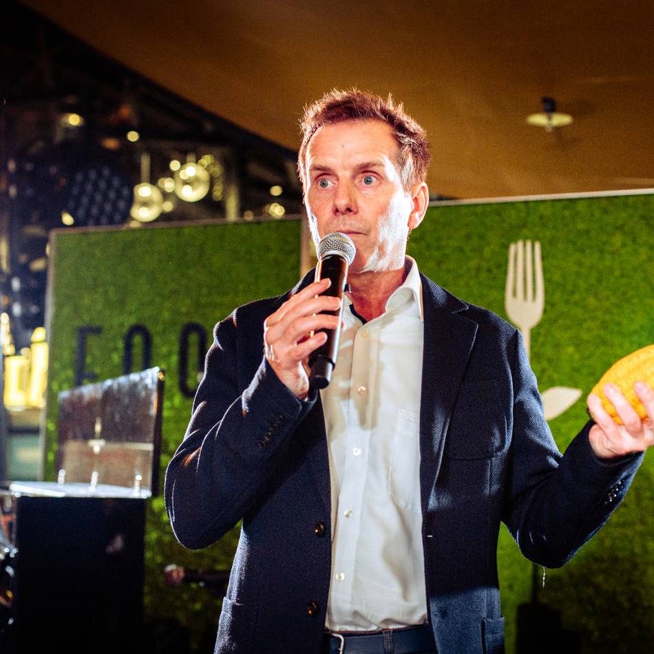 Jürgen Bluhm präsentiert Soiree Chocolat: Stimmungsvoller Abend mit Schokolade im Xantener Ratssaal