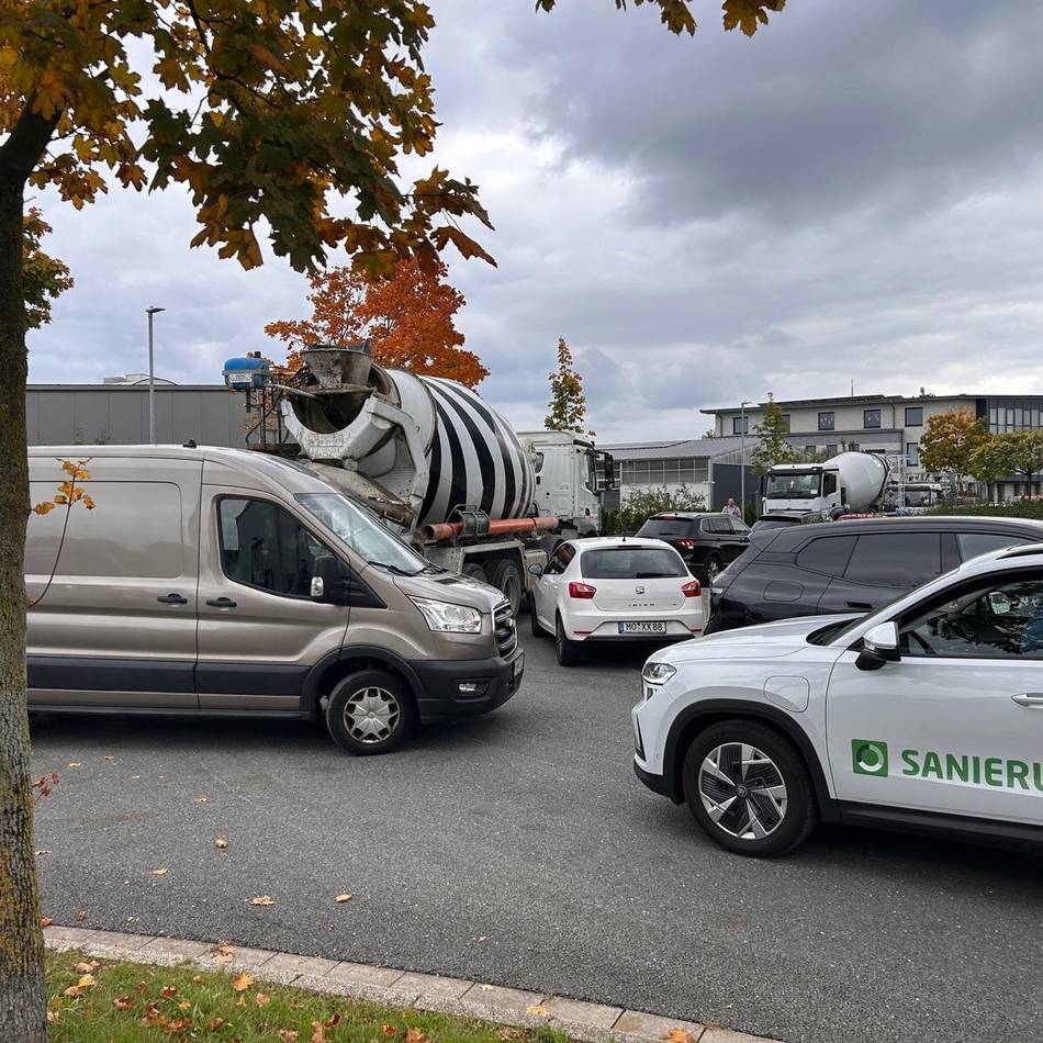 Nach Verkehrskollaps in Moers-Genend: Lösung für Park-Chaos rund um Moschee?