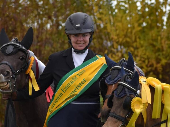 Nach schwerem Unfall zurück: Kutschfahrerin Stephanie Keisers lässt sich nicht unterkriegen