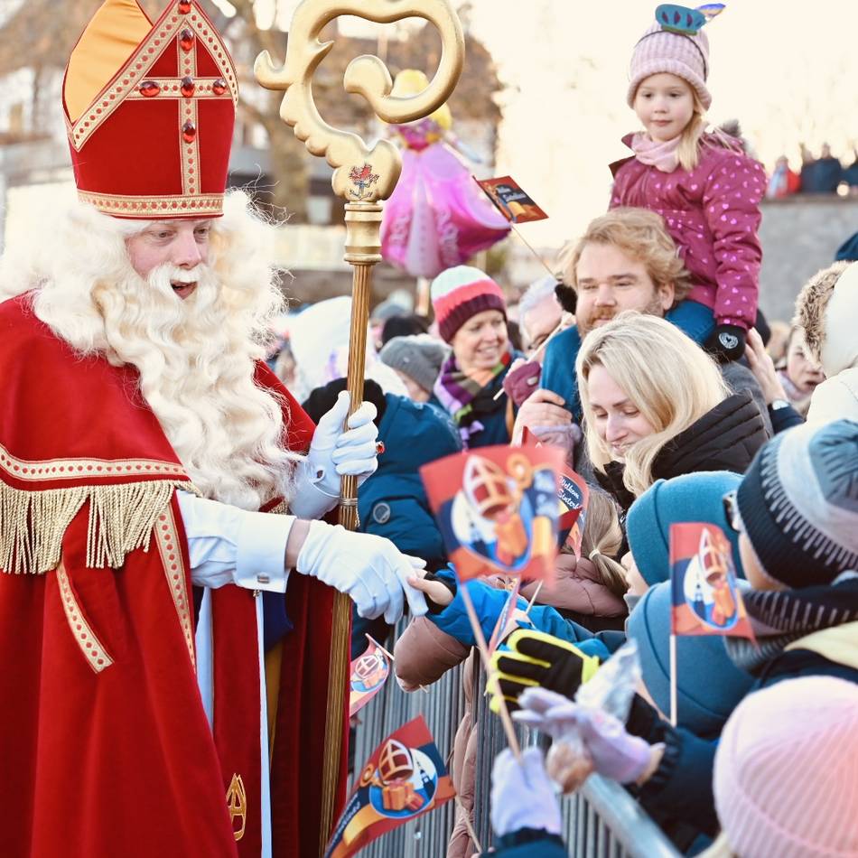 Sinterklaas kommt nach Krefeld: Das erwartet Besucher auf dem Uerdinger Nikolausmarkt