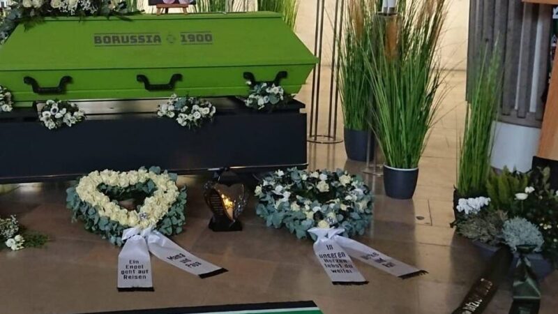 Beerdigungstrends in Mönchengladbach: Wenn ein Borussia-Fan die letzte Reise antritt