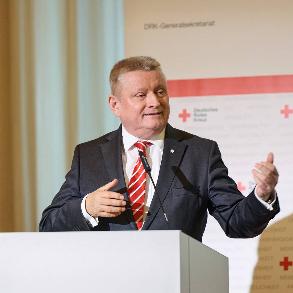 Hermann Gröhe ist neuer DRK-Präsident: Eine Bewerbungsrede mit Schlenker über die Neusser Festwiese