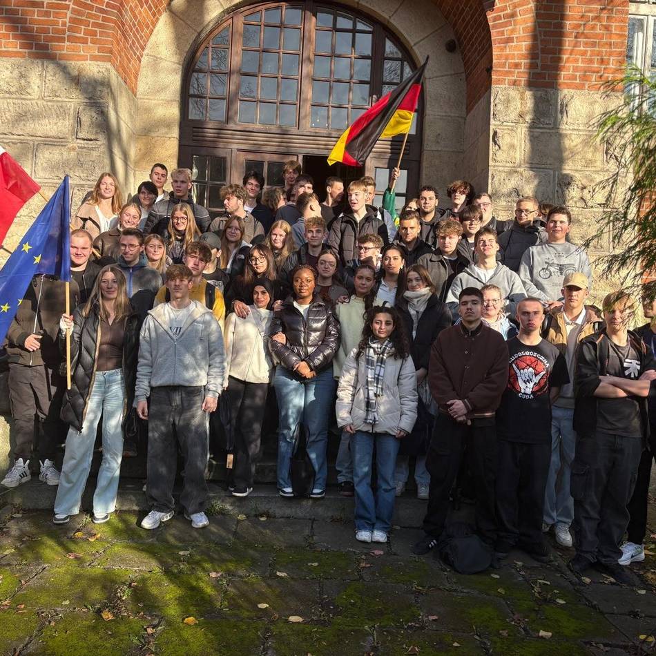 Gedenkstättenfahrt der Europaschule Rheinberg: Schüler erleben die Kraft der Erinnerung