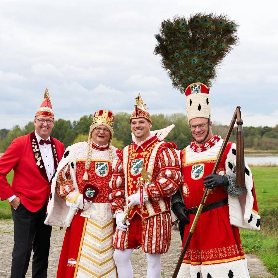Brauchtum in Dormagen: Kinderprinzenpaar ist „Feuer und Flamme“ für den Karneval