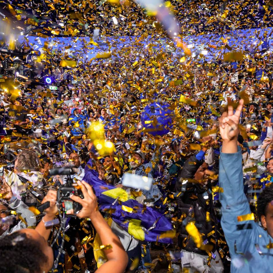 Aus Kaldenkirchen zur Fußball-WM?: „Die ganze Insel macht gerade Party“