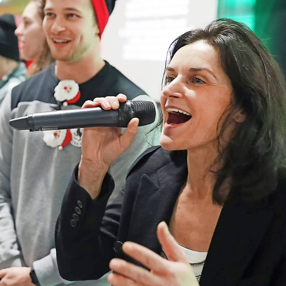 Der Karten-Vorverkauf läuft: DJK Unitas Haan lädt wieder zum Weihnachtssingen