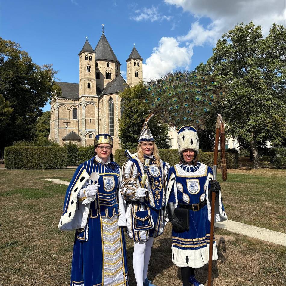 Brauchtum in Rommerskirchen: Damen-Dreigestirn steht auf Roland Kaiser