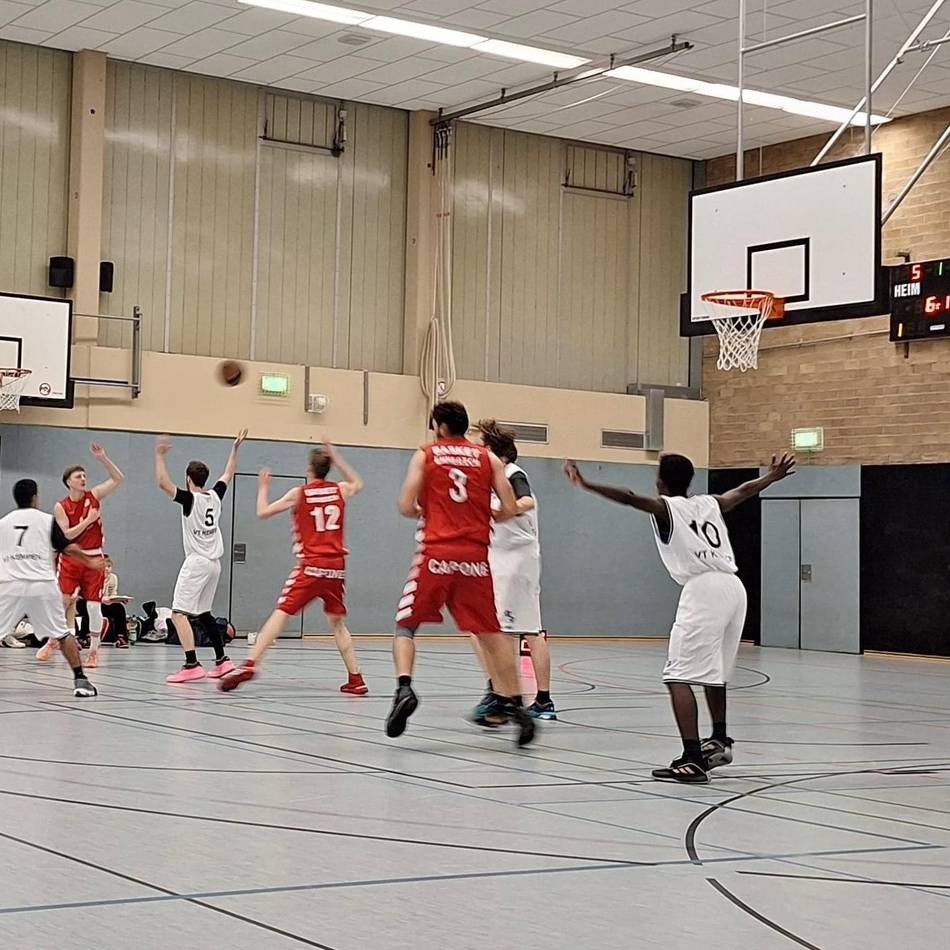 Emmerich : Basket siegt deutlich beim Tabellen-Schlusslicht in Kempen
