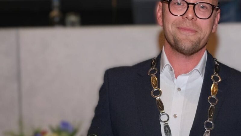 Ab jetzt in Dinslaken: Der dauerverliebte neue Bürgermeister