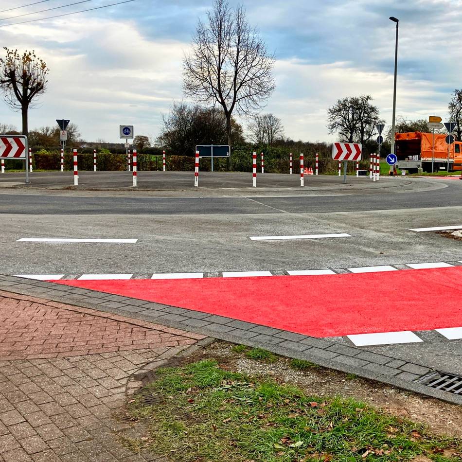Empeler Straße/Groiner Allee: Ärger um Arbeiten am Kreisverkehr im Reeser Gewerbegebiet