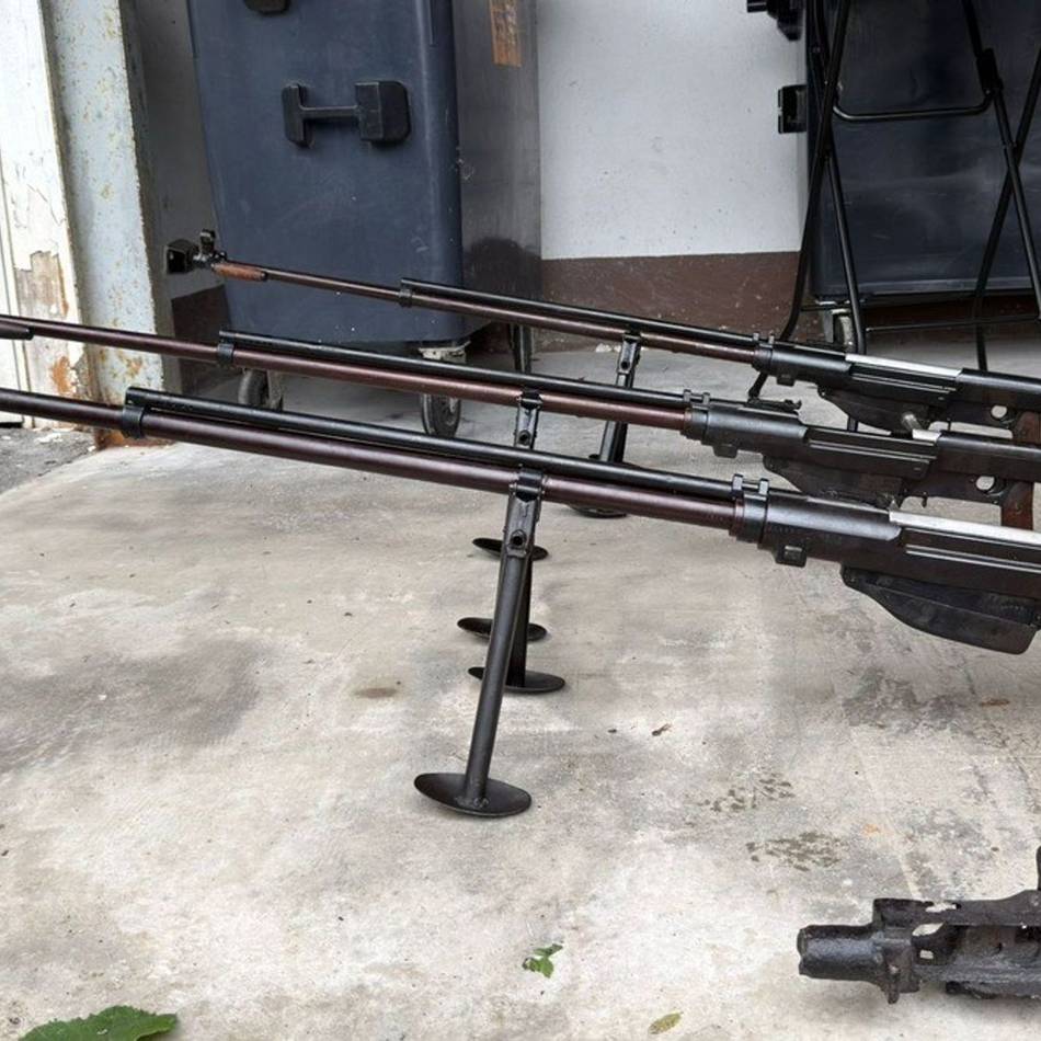 Maschinengewehre und Panzerbüchsen: Weiterer Geheimraum mit Waffen in Remscheid entdeckt