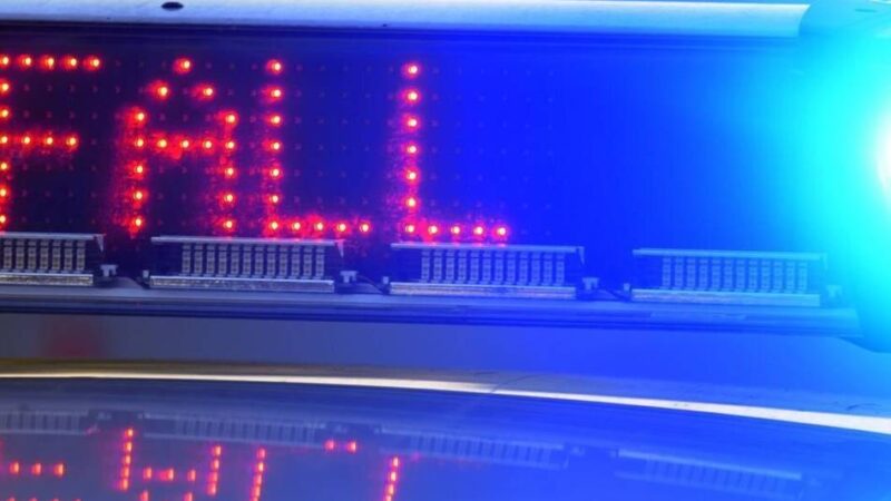 Unfall in Sonsbeck: Fahrzeug touchiert Radfahrer – Polizei sucht Autofahrer