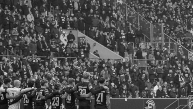 Trauer in Magdeburg: Zuschauer nach medizinischem Notfall bei Fortuna-Spiel verstorben