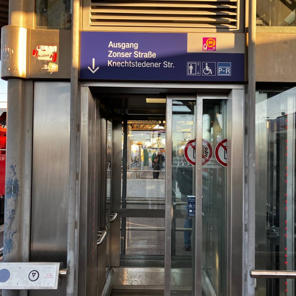 Schlägerei im Dormagener Bahnhof: Urteil für 28-Jährigen – sechs Jahre Haft