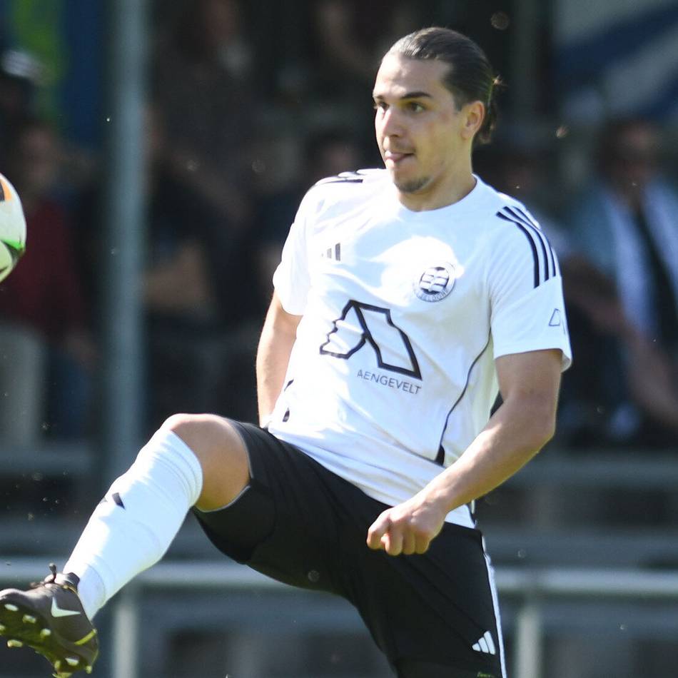 2:2 gegen Victoria Mennrath: Turu 80 zeigt Moral und rettet spät ein Unentschieden