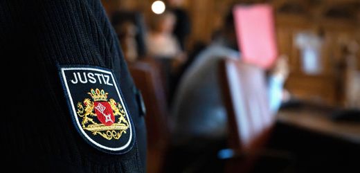 Bremen: Tanztrainer steht wegen sexuellen Missbrauchs vor Gericht
