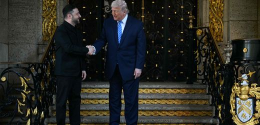 Donald Trump beginnt Treffen mit Wolodymyr Selenskyj in Mar-a-Lago mit Lob für die Ukraine