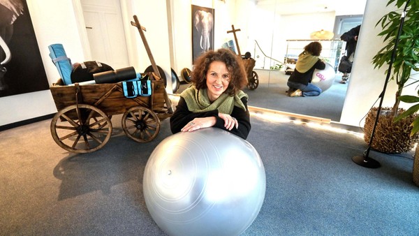 Mit Handwerk Schmerzen lindern: Neue Praxis in Velbert eröffnet