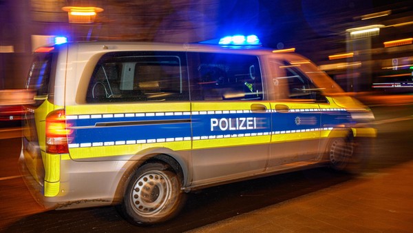 Velberterin bat um Festnahme: „Sonst zünde ich Polizeiwagen an.“