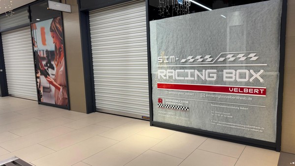 Vollgas in der Stadtgalerie Velbert: Racing-Simulator sorgt für Adrenalin-Kick