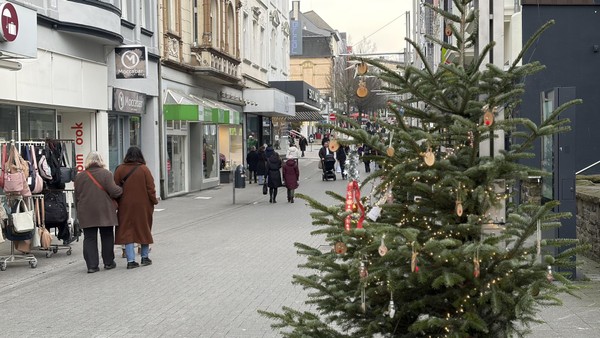 Händlerin ist glücklich: „Wir haben hier in Velbert die besten Kunden der Welt!“