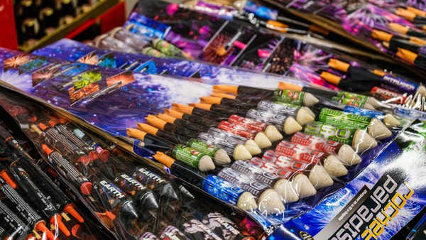 Trotz aller Diskussionen: Velberter geben bis zu 800 Euro für Feuerwerk aus