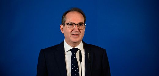 Bayern: Mehrfach vorbestrafter 28-Jähriger per Linienflug nach Afghanistan abgeschoben