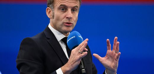 Facebook: Emmanuel Macron attackiert Plattform wegen Pustch-Video