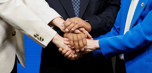 EU-Kompromiss zur Ukraine-Finanzierung: Wolodymyr Selenskyj dankbar, Russland spottet