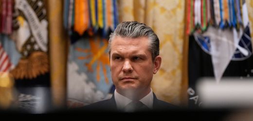 Pete Hegseth: Untersuchung zu Chat-Affäre belastet Trumps Verteidigungsminister schwer