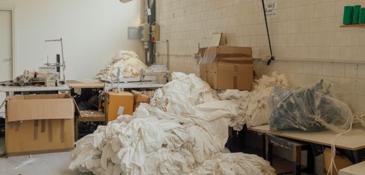 Modebranche in Italien: Wie der »Krieg der Kleiderbügel« in der Toskana eskaliert